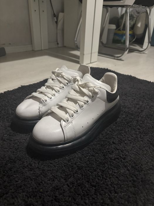 Alexander McQueen adidasi