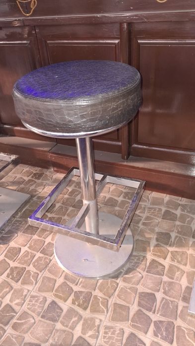 Бар столове / щъркели