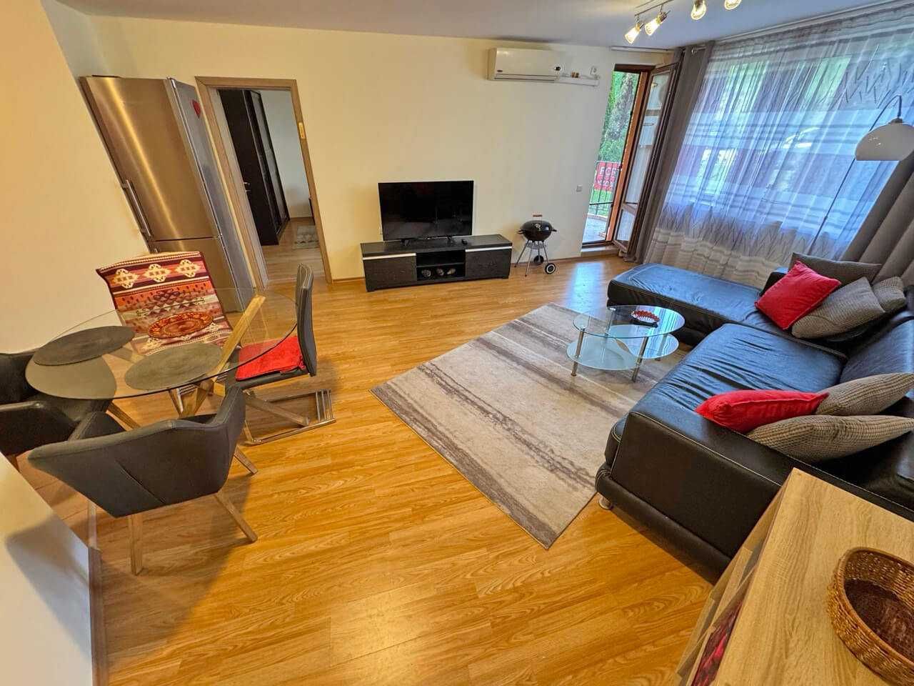 Продава се Двустаен апартамент в Свети Влас - 83 кв.м за 1025 €/кв.м - Снимка #2