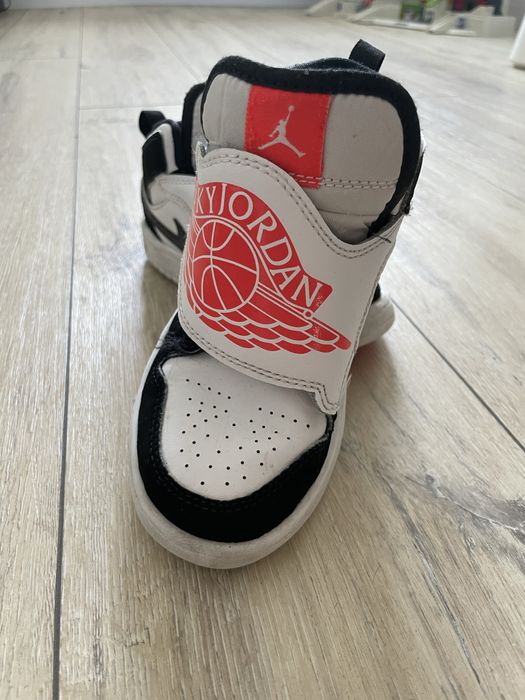 Jordan copii marimea 28