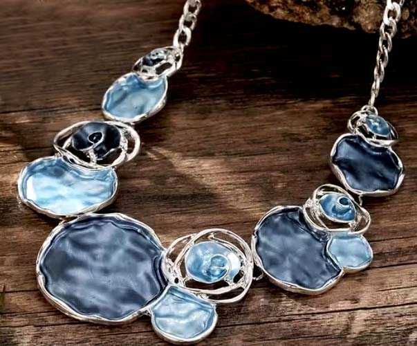 Прекрасно дамско колие