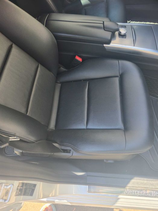 Mercedes  Benz E 220