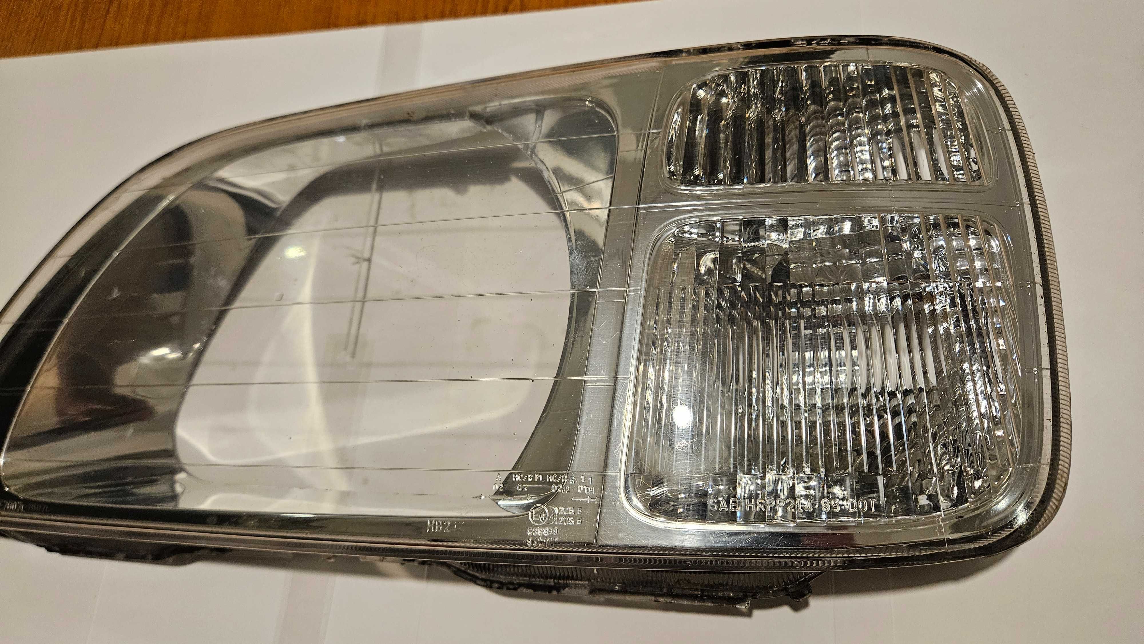 Стъкла и рефлекрори за фарове Honda CRV1
