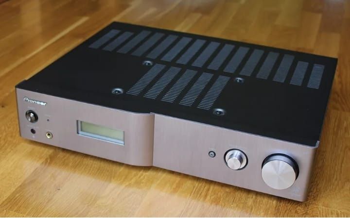 Amplificator Pioneer A A-J6 cu telecomanda