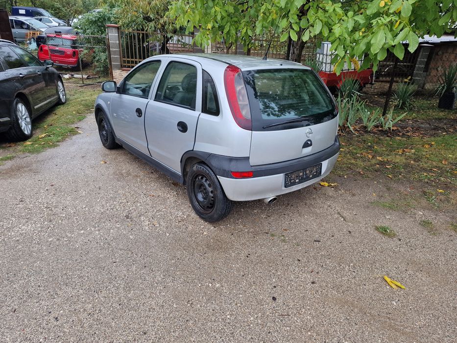 Opel corsa 1.2 на части