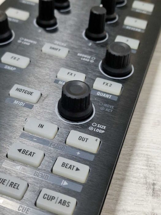 FX Котролер Native Instruments Traktor Kontrol X1 MK1