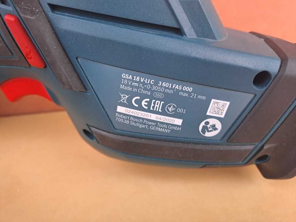 Bosch GSA 18 V-LI C - акумулаторен саблен трион