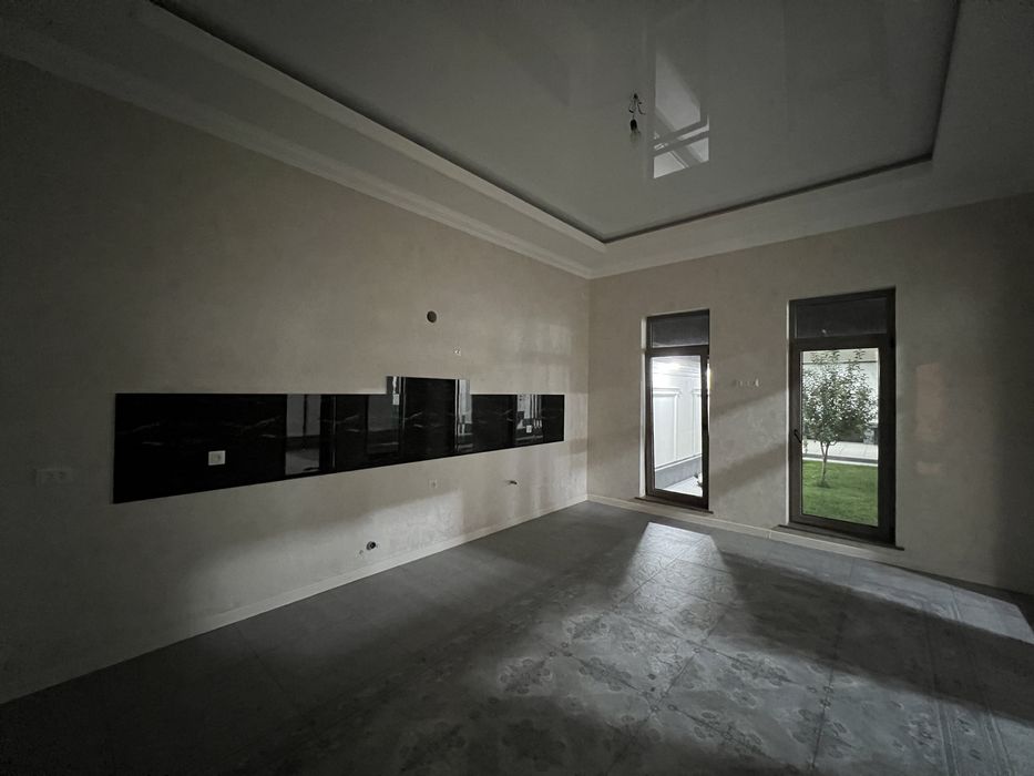 7 сотокли катта ховли сотилади! Сергили тумани, KIA автосалон