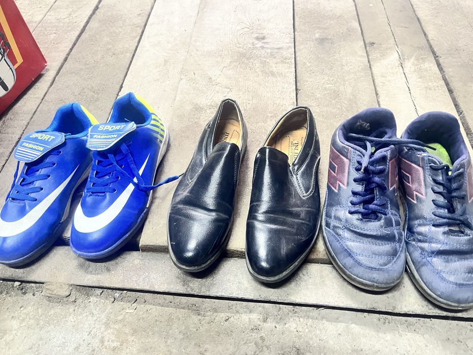 Отдам детскую обувь