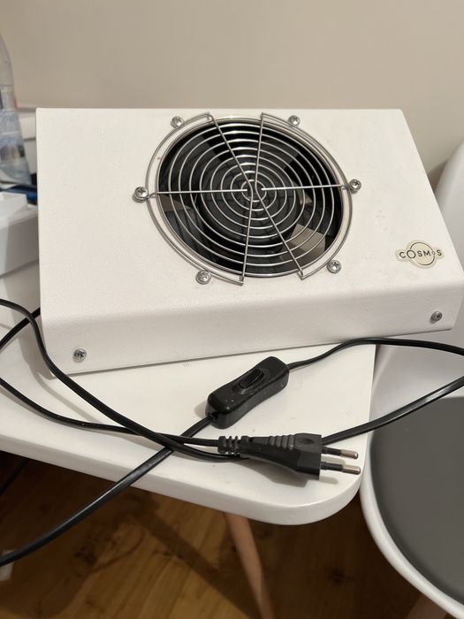 Продам пылесос для маникюра