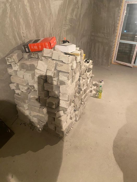 Отдам кирпичи ..