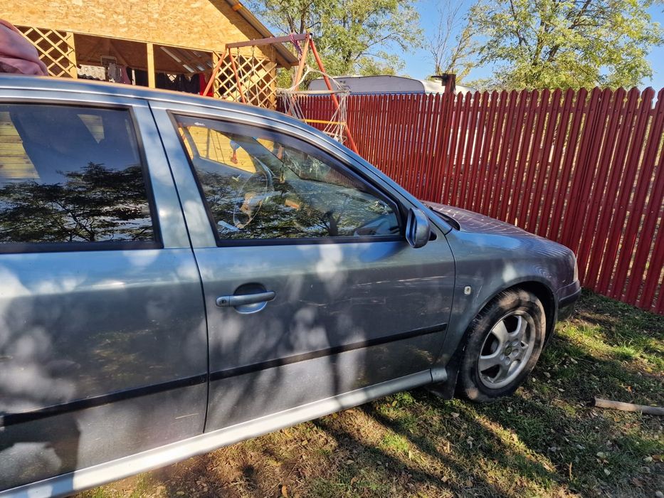 Scoda Octavia  motor 1,6 benzina plus gaz