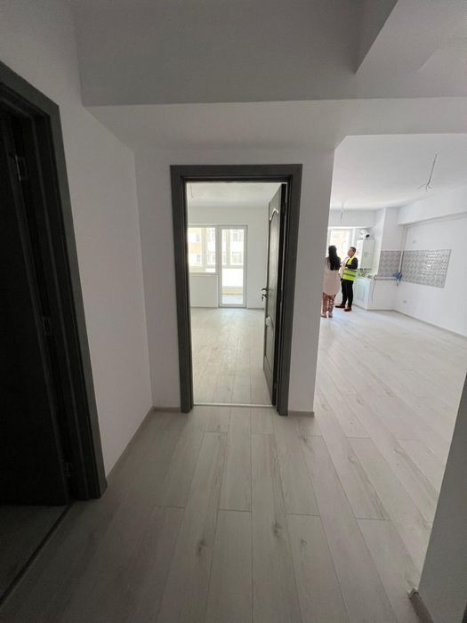 Inchiriez apartament nemobilat ,cartier fiald