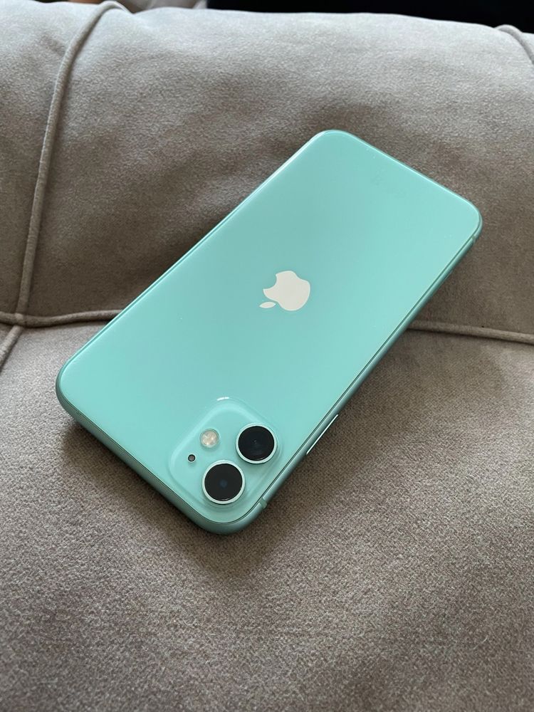 iphone 11 продам или обменяю на класс выше с моей доплатой