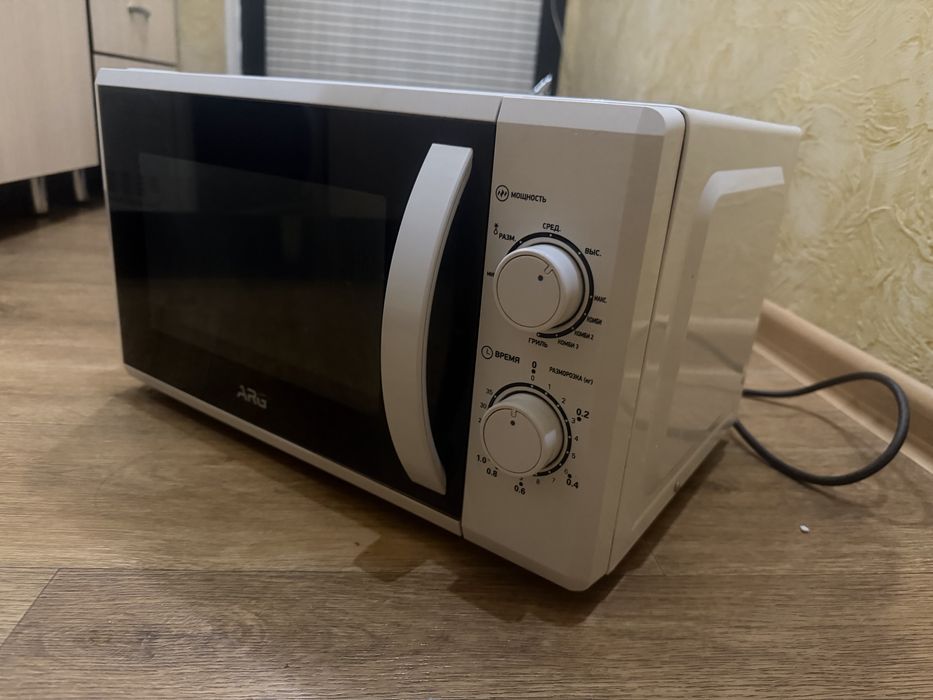 Продам микроволновую печь б/у