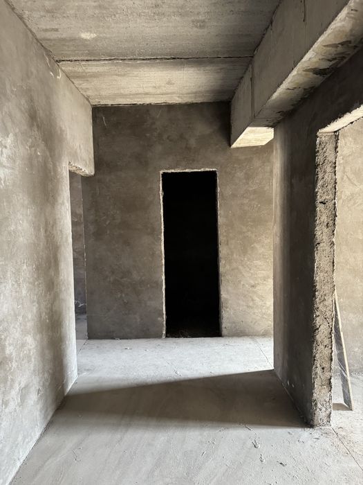 Novostroya Dom 3 xona 67 kv/m eshonguzar