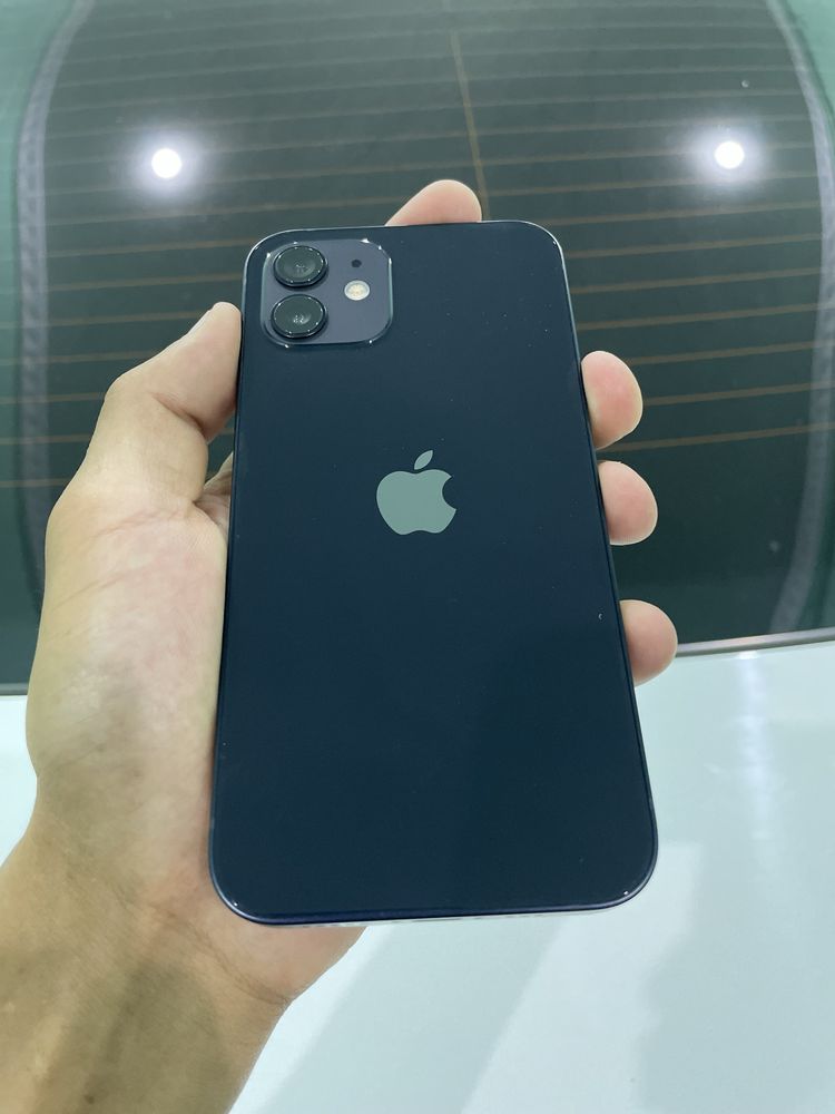 iphone 12   hotira 64 battereka 85%