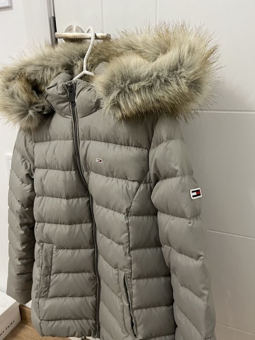 Дамско пухено яке Tommy Jeans