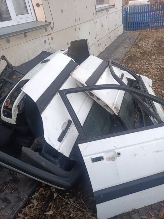 Запчасти на пассат б3