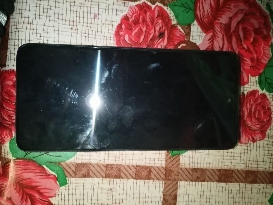 Vând telefon tecno spark