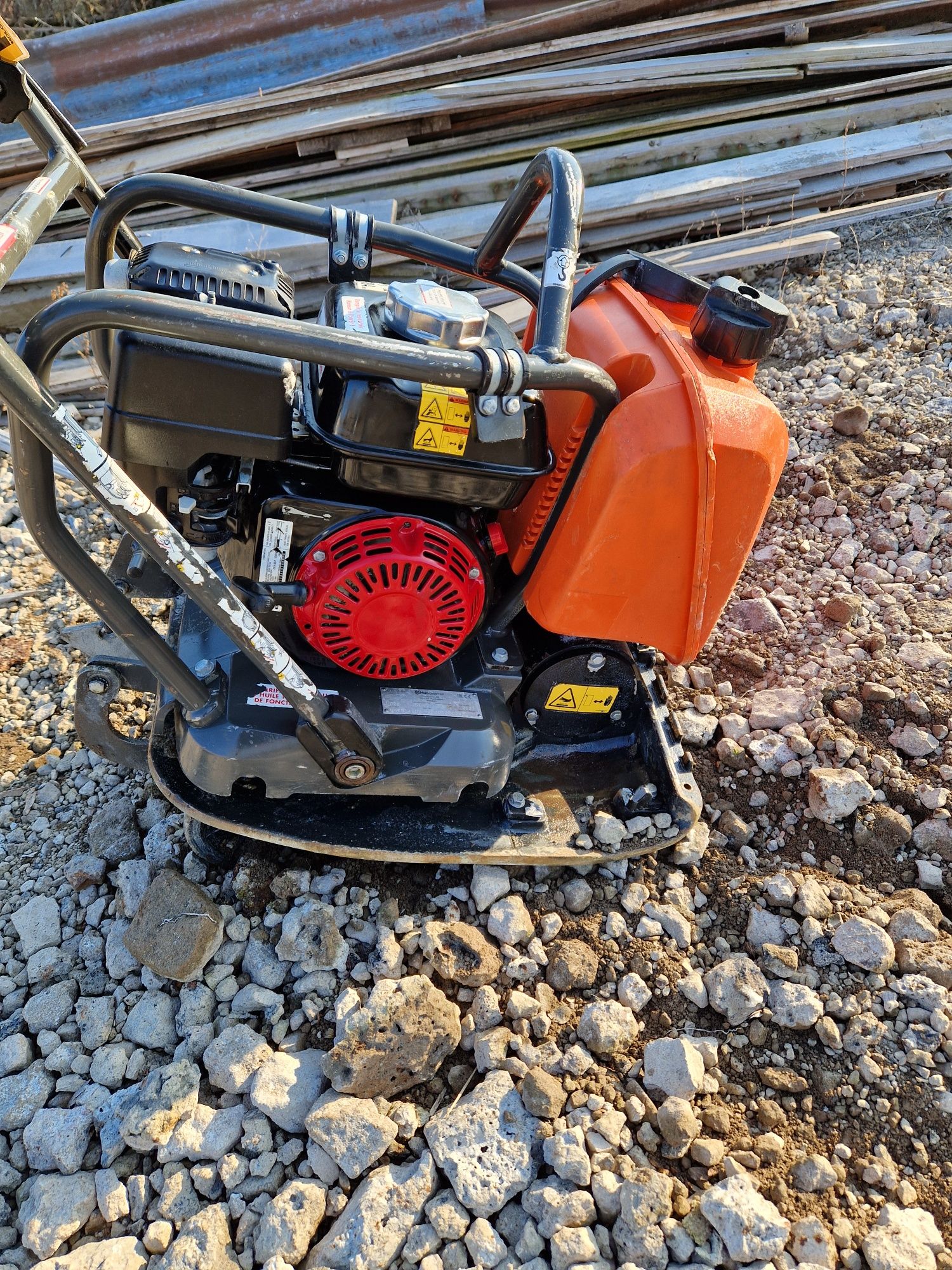 Placa compactoare Husqvarna  LF 75