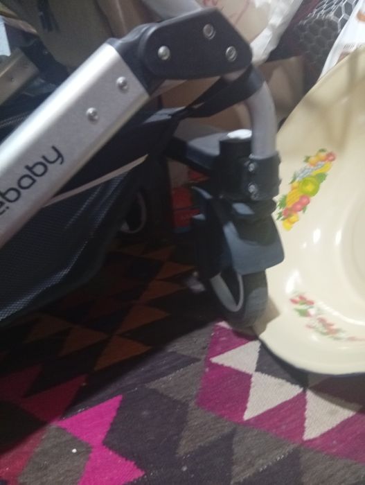 Катта Коляска, холати Зур