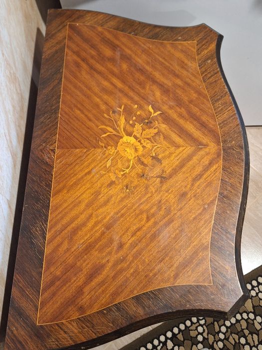 Френски комод стил Луй с интарзия