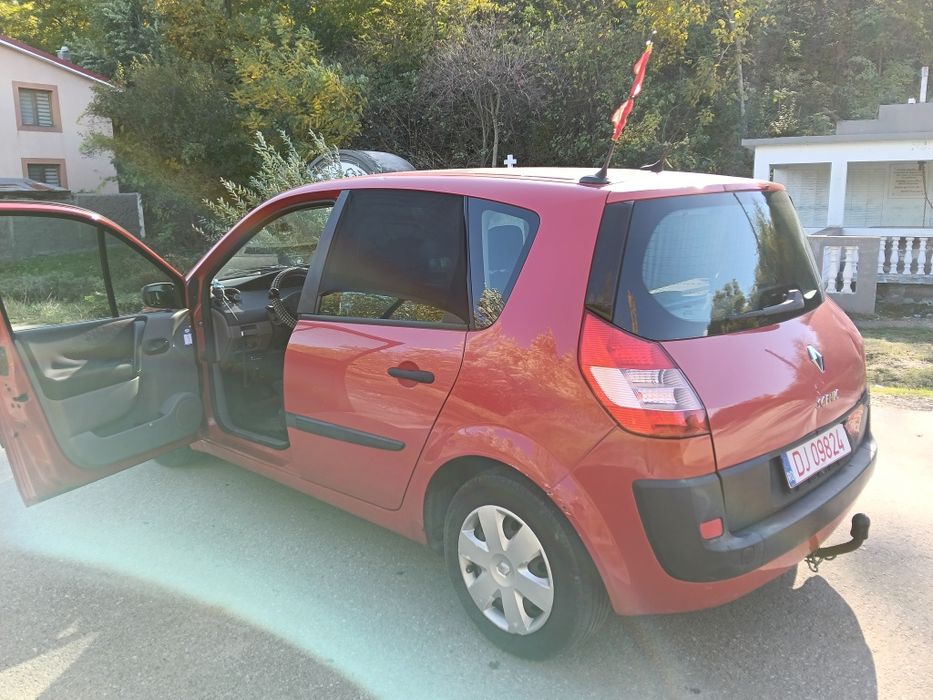Vând Renault scenic 2