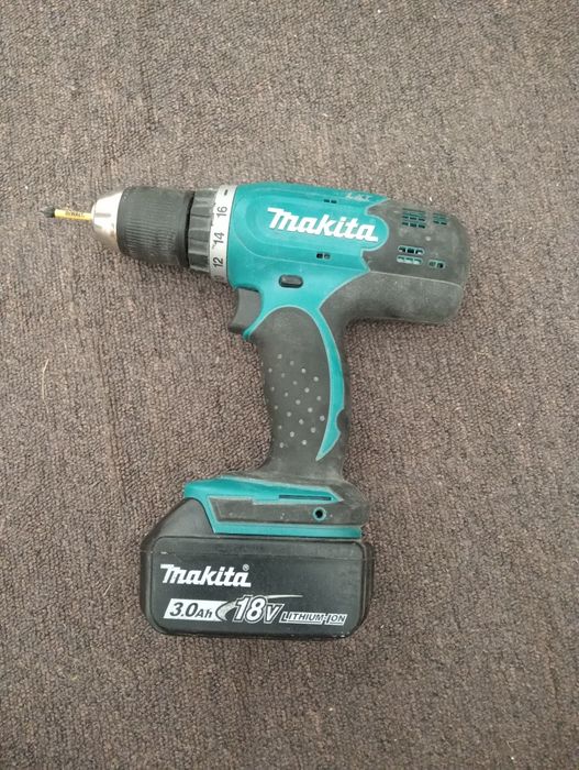 Fara încărcător /Set _Autofiletanta Makita LXt 18V și acumulator 3.0 A