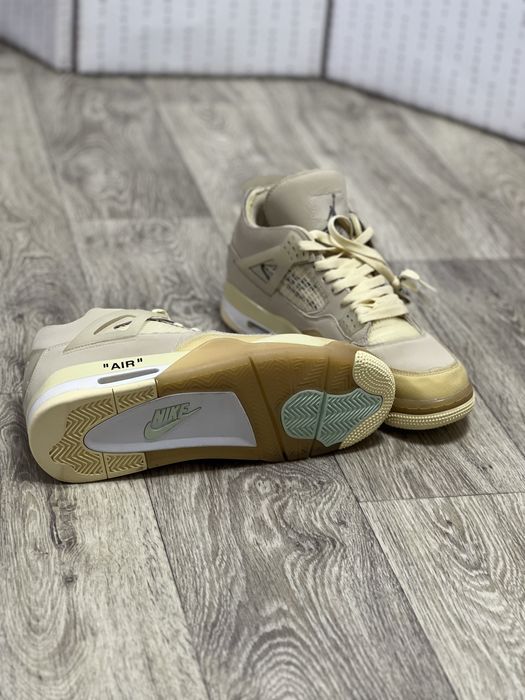 Air Jordan 4 Retro Off-White Sail marimea 45-46