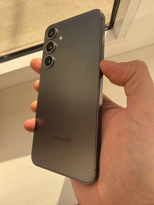 samsung S24 plus America