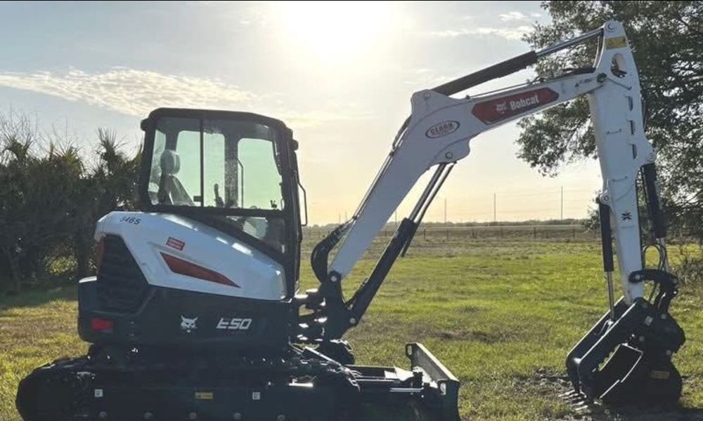 2022 Bobcat E50 miniescavator