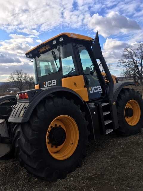 vand tractor JCB FASTRACK