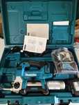 Gresor nou Makita DGP180 masina de gresat utilaje