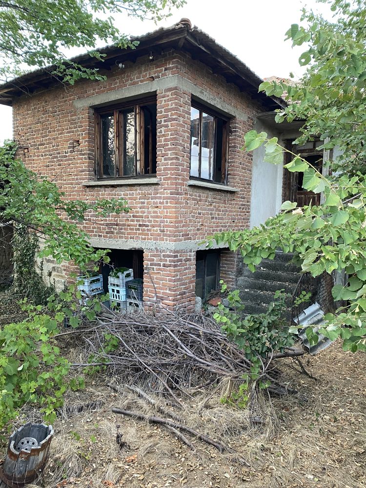 Къща на язовир Жребчево