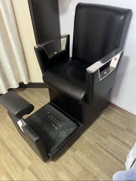 Продам педикюрное кресло новое
