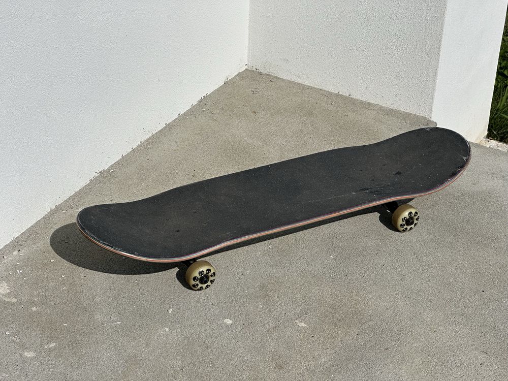Skateboard ZERO in stare foarte buna