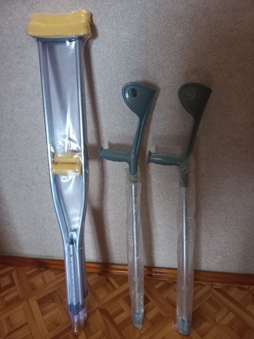 Костыли подмышечные и под локоть новые и б/у.