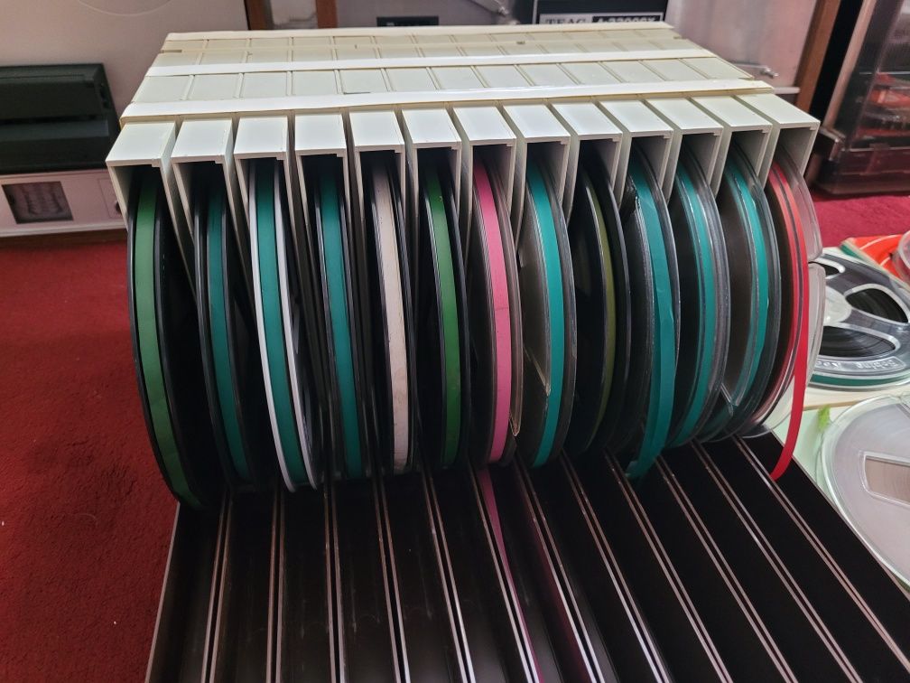 50 benzi 18 cm magnetofon
