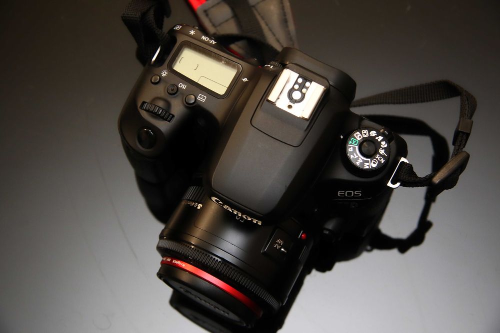 Body Canon 77D+2 obiective+blit