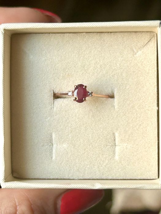 Inel aur 14 k cu rubin si diamante