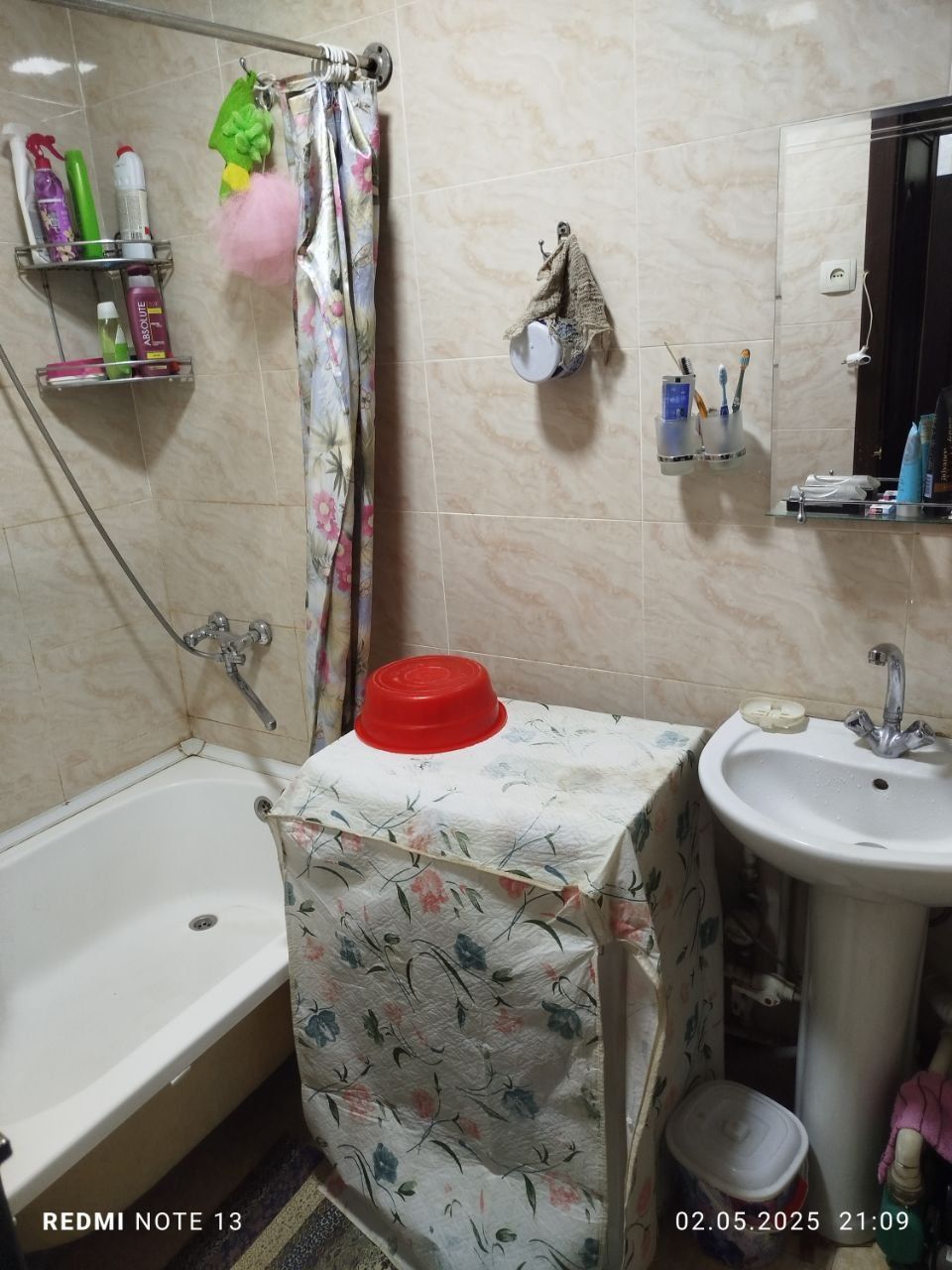 Продается квартира 3/3/3. Мирабадский р-н. Музыкальная школа. 71.000$