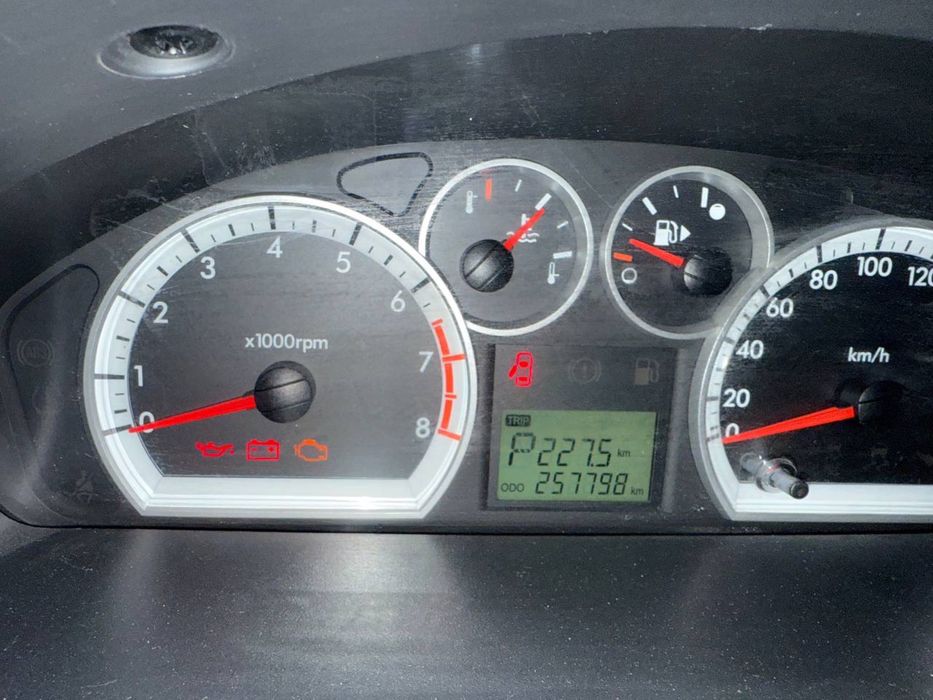 Nexia 3 Avtomat sotiladi