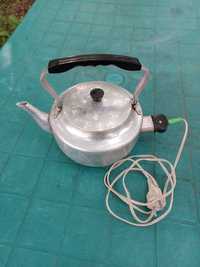 Ретро електрически  чайник