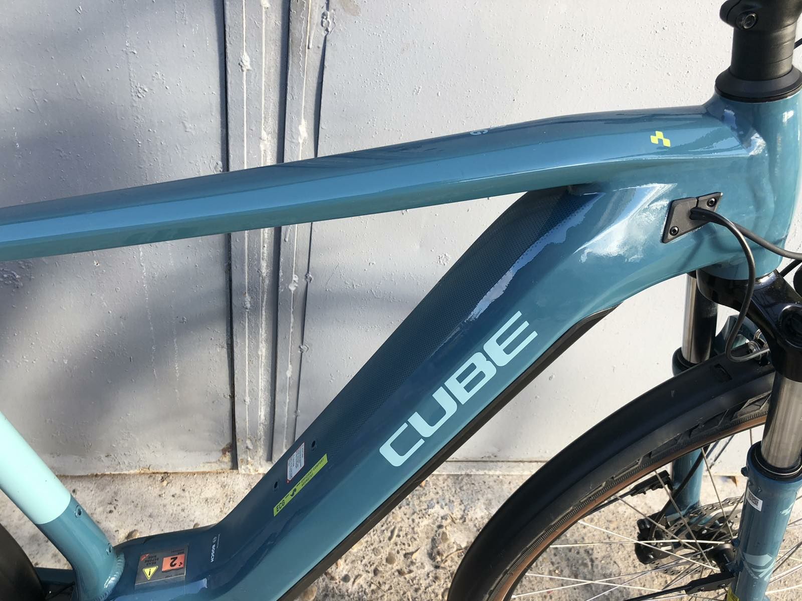 Електрически  велосипед  CUBE  28" цола .2021г.