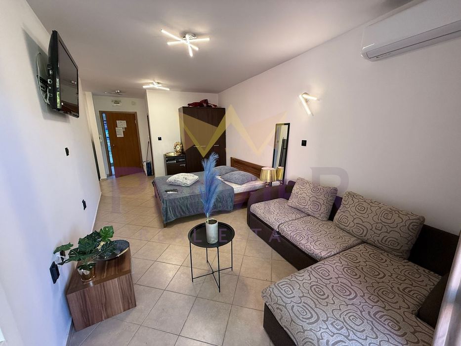 Продава се Едностаен апартамент в к.к. Слънчев бряг - 44 кв.м за 1478 €/кв.м - Снимка #4