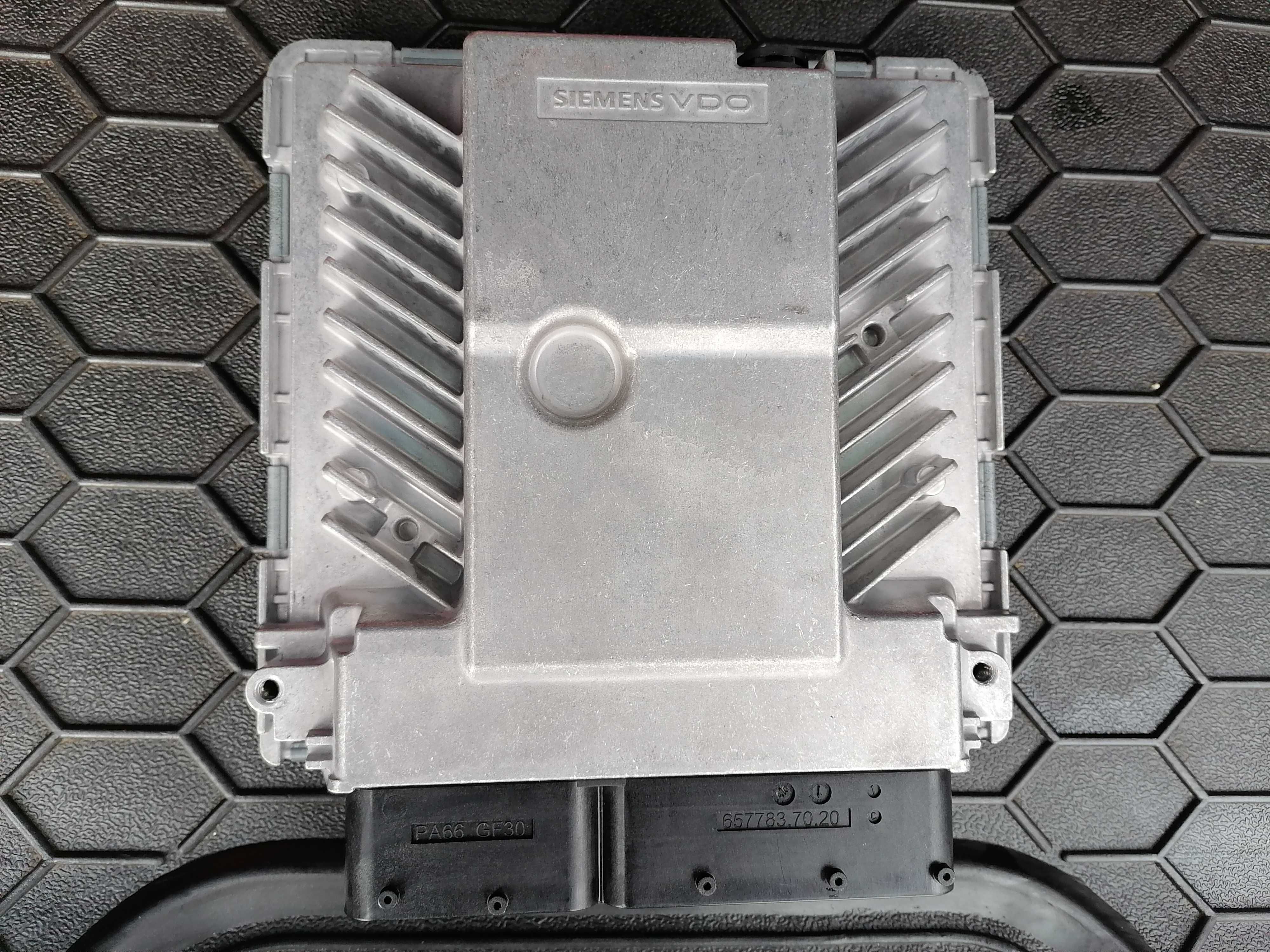Компютър двигател (Siemens) за Audi A4 B7 2.0TDI/170 к.с.