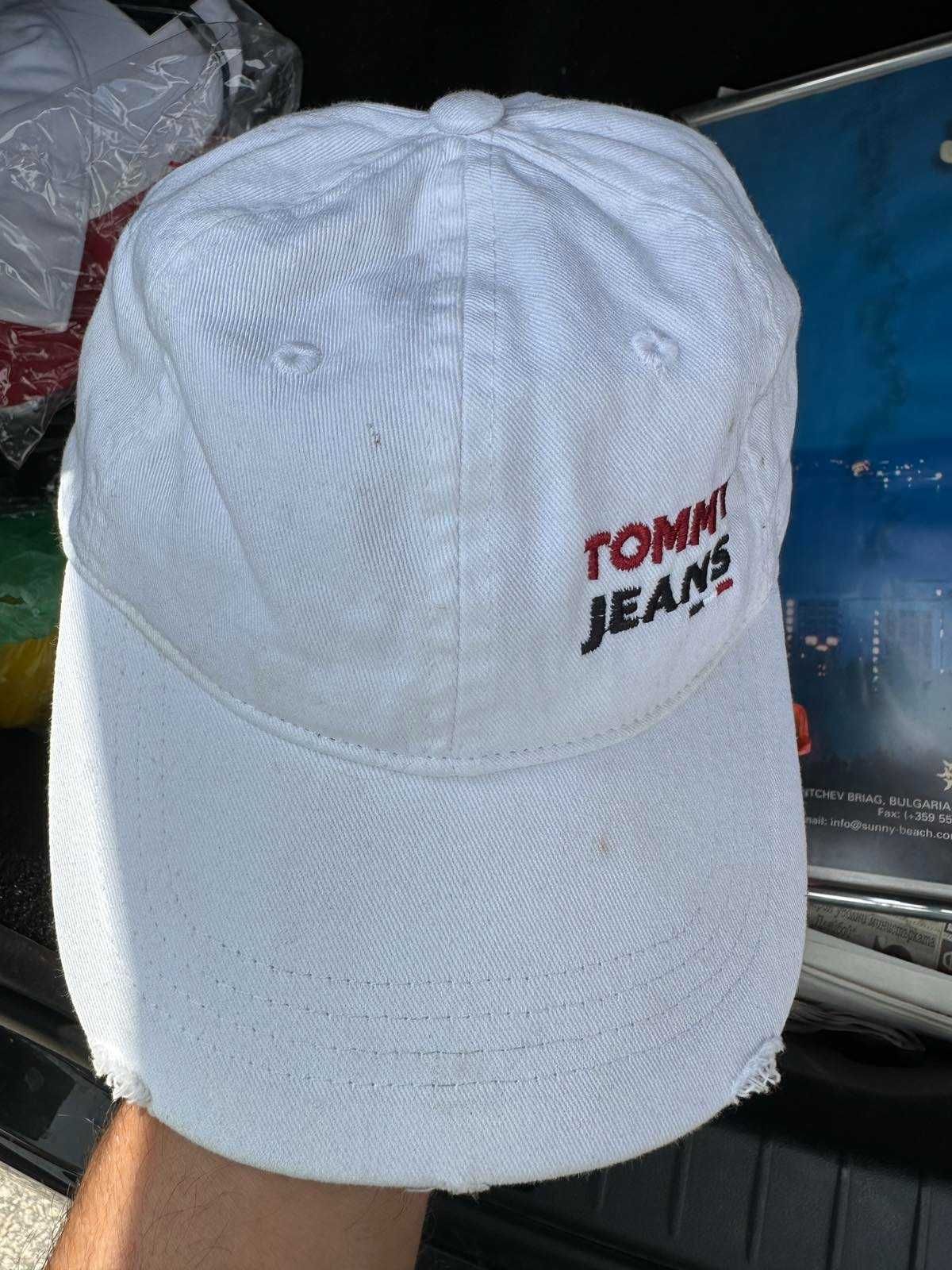 Шапки Tommy Jeans