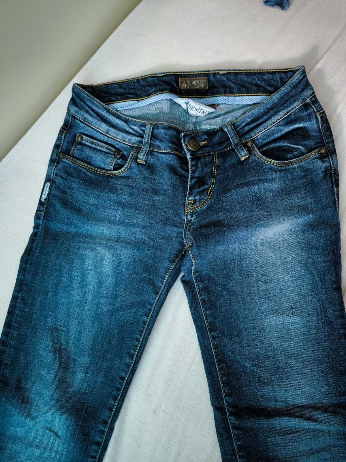 Дамски дънки Armani Jeans 29