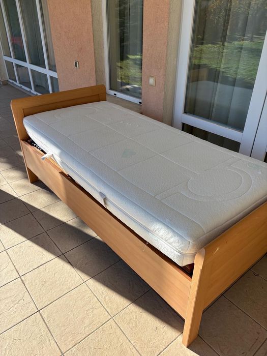 Единично легло с регулируема подматрачна рамка